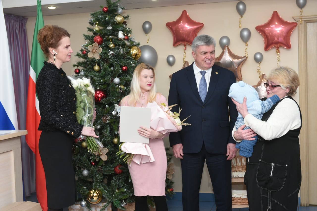 Чаллыдан мобилизацияләнгән ирнең баласы туды
