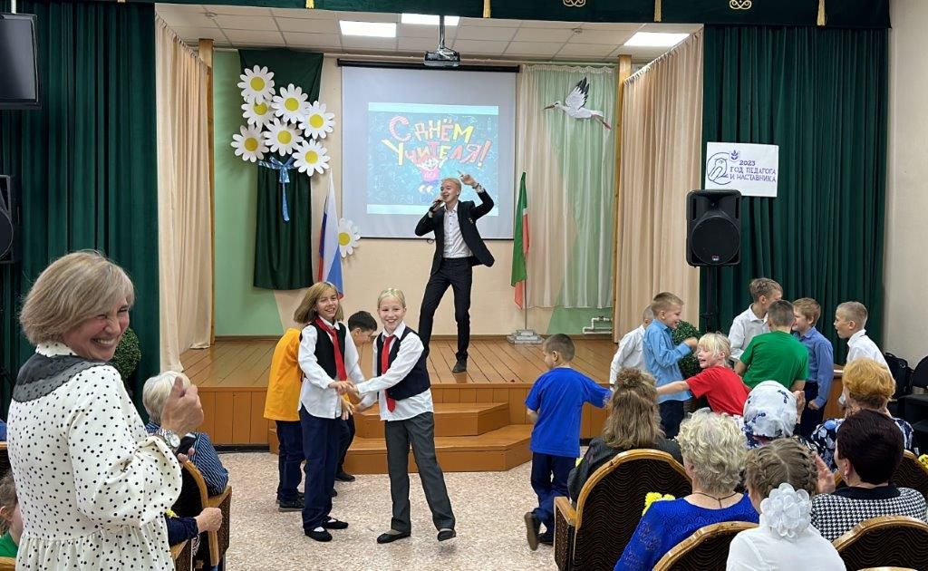 Салаватны балалар да, олылар да яратты