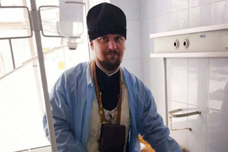 Хатынының башын кисеп, суыткычка тыгып куйган