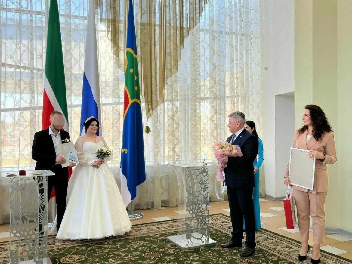 Чаллыда махсус хәрби операциядә катнашучы никахын теркәде
