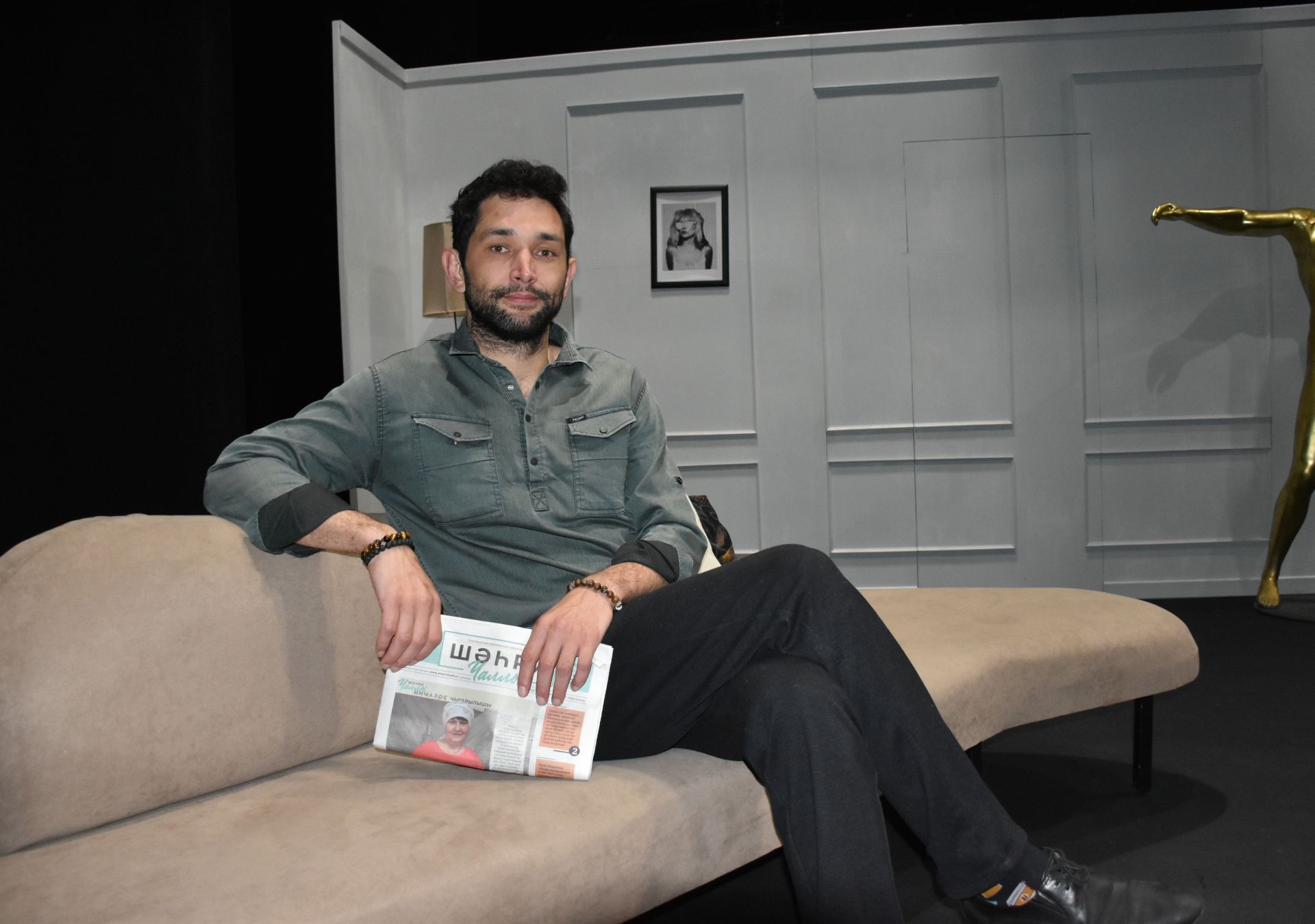 Олег Кинҗәгулов: «МИН ҺӘРБЕР АРТИСТНЫҢ УҢАЙ ҺӘМ ТИСКӘРЕ ЯКЛАРЫН БЕЛӘМ...»