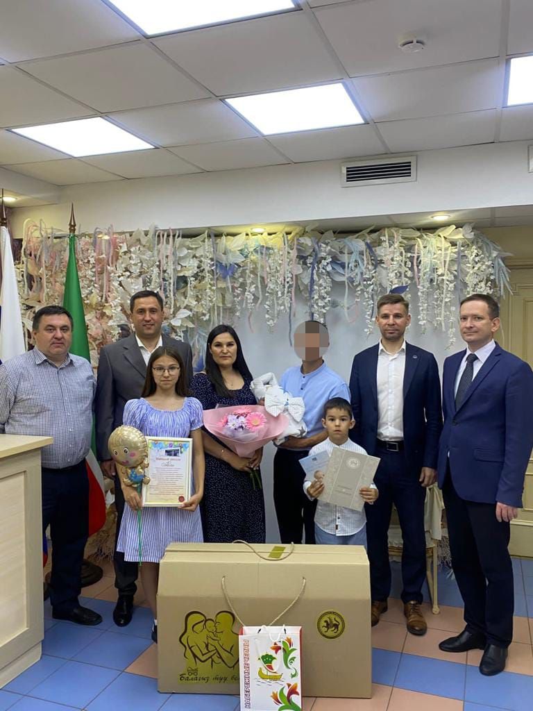 Махсус операциядә катнашучы Чаллы хәрбиенең өченче баласы туды