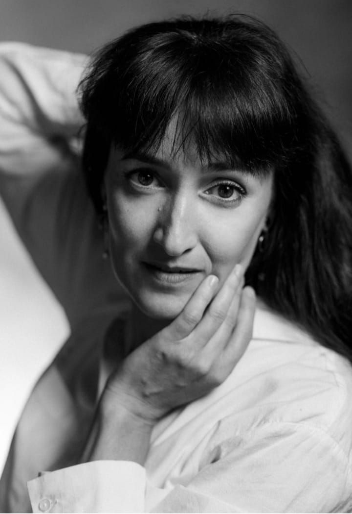Лилия Минһаҗева: «Артистлыкка укуымны белгәч әни өч сәгать сөйләшмәде»