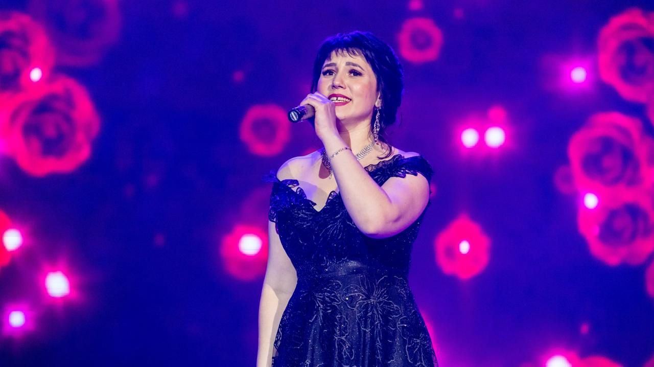 Хәния Фәрхинең туганы Миләүшә: «Әтиемне югалтуны бик авыр кичердек»