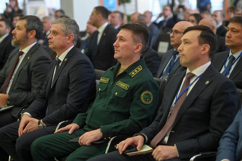 ТР Рәисе Рөстәм Миңнеханов: «Без алдыбызда нинди бурычлар торганын беләбез»