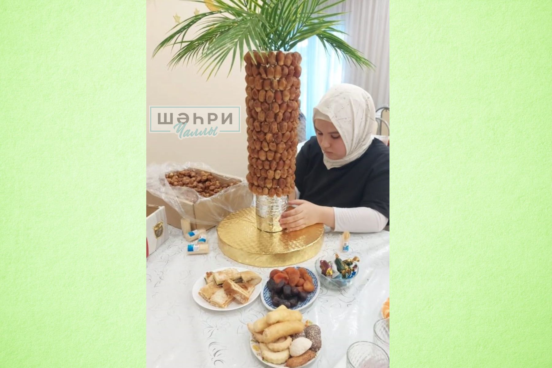 Әҗмәкәй мәчетенә килүчеләр үзенчәлекле «пальма» җимешеннән авыз итә