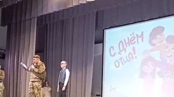 Чаллы укучысына СВО хәрбиләре бүләк җибәргән