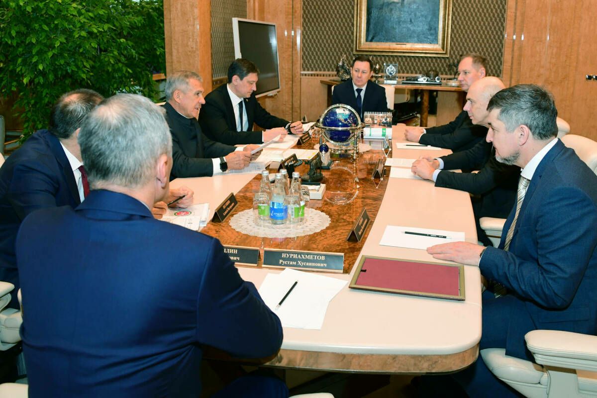 Татарстан Рәисе Россия финанс министры белән очрашты