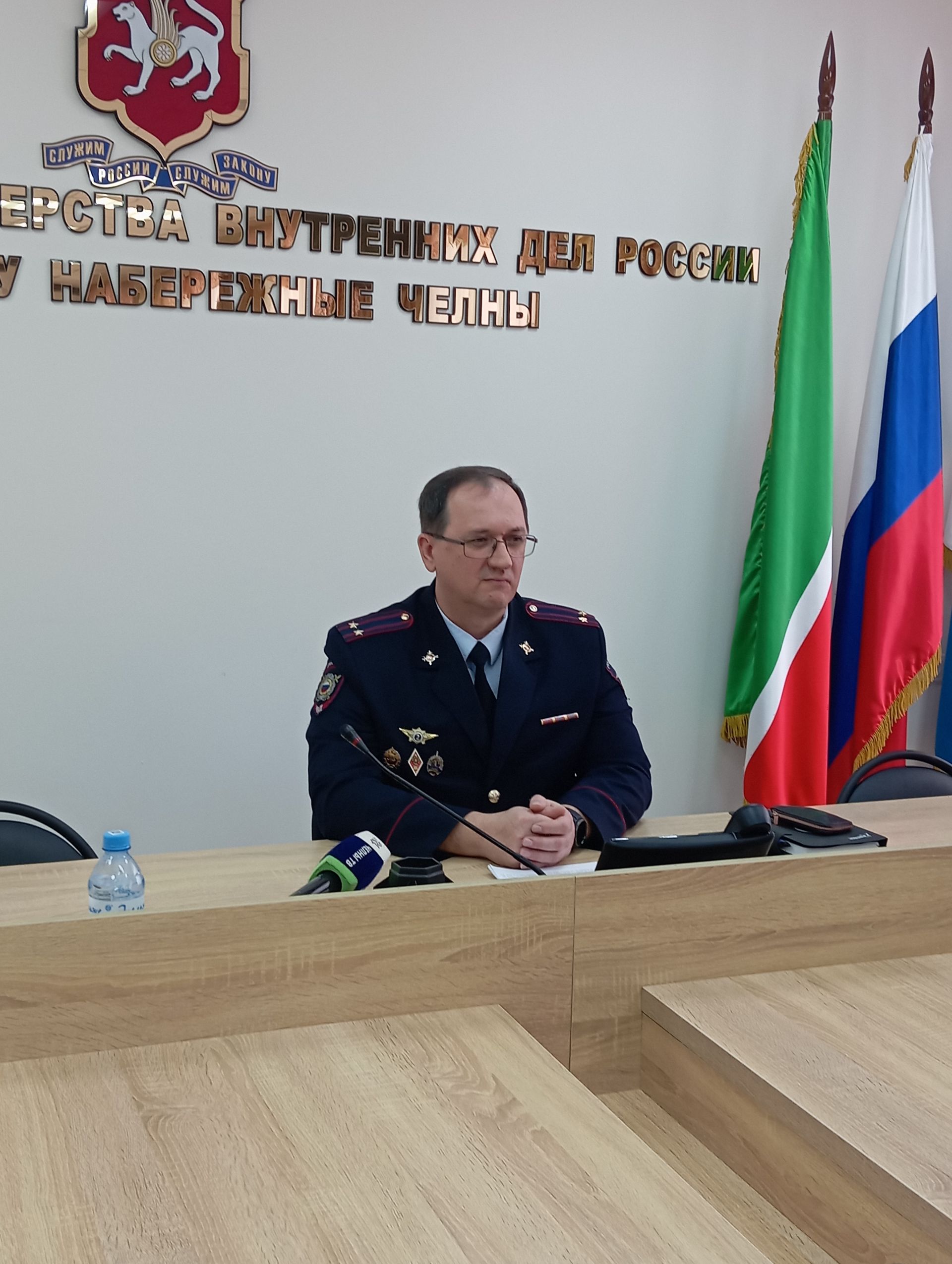 Мигрантлар бер килеп - бер китеп йөри алмаячак
