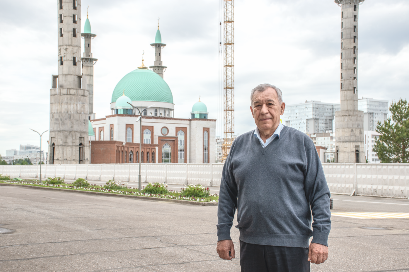 «Бар акчасын мәчет төзелешенә биргән әбигә шаккаттык»