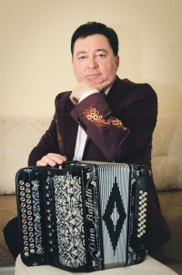 Алмаз Ишморатов: «Җырлый алмый башлаган идем»