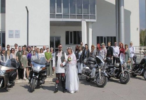 Чаллыда ЗАГСка мотоциклларда килгәннәр