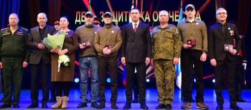 Чаллыда хәрбиләргә һәм волонтерларга бүләкләр тапшырылды