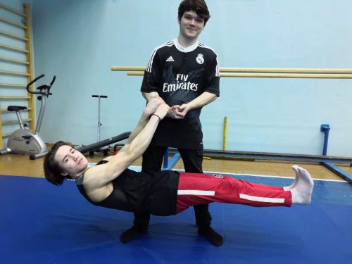 «Бу спорт белән шөгыльләнү өчен форма да, кыйбатлы аяк киемнәре дә кирәк түгел» - ФОТО, ВИДЕО