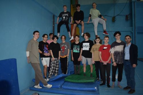 «Бу спорт белән шөгыльләнү өчен форма да, кыйбатлы аяк киемнәре дә кирәк түгел» - ФОТО, ВИДЕО
