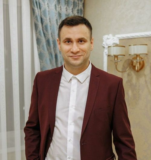 Илнур Гомәров: «Яңа биналар төзелгәч, яшьләр дә театрларга ешрак йөри башлады»