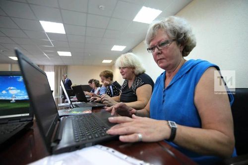 Татарстанда 50 яшьтән өлкәнрәк гражданнарны бушлай белем алу курсларына чакыралар