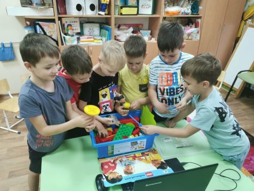 115нче балалар бакчасы булачак төзүчеләрне әзерли
