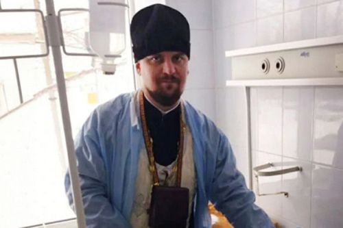 Хатынының башын кисеп, суыткычка тыгып куйган