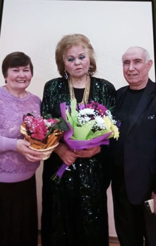 Хәмдүнә Тимергалиеваның халыкны тетрәндергән җырын Чаллы композиторы язган