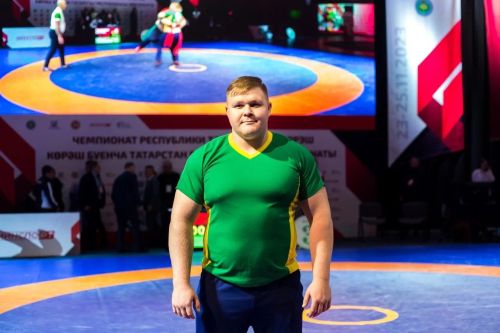 Казанда республиканың иң көчле көрәшчеләре бил алышты - ФОТОЛАР