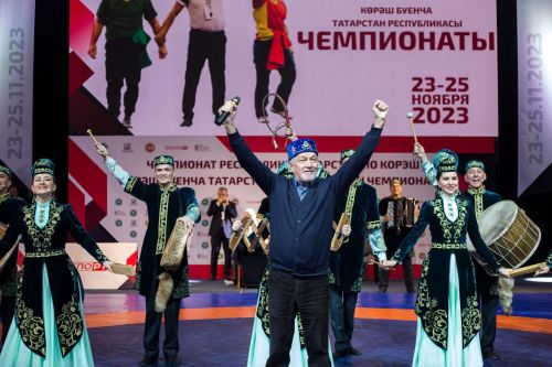 Казанда республиканың иң көчле көрәшчеләре бил алышты - ФОТОЛАР
