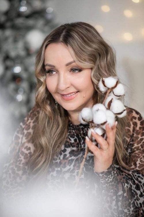 Гөлүсә Шаһбан: «Күрми торган кеше белән «интегеп яшәвемә» сөенүчеләр бар»