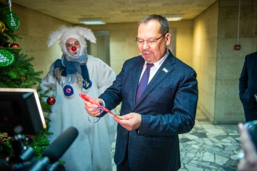 «Асылташ» приюты балалары Яңа елга нинди бүләкләр сорый?