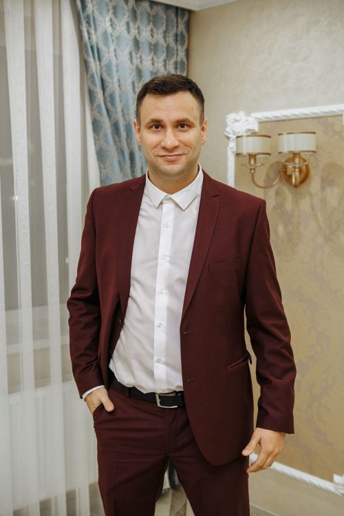 Илнур Гомәров: “Күңел тулган вакыт була, күрсәтмим генә”