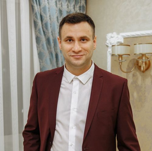 Илнур Гомәров: “Күңел тулган вакыт була, күрсәтмим генә”