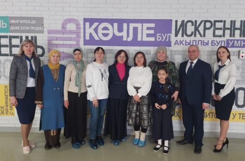 Чаллыда Халыкара туган тел көнен билгеләп үттеләр - фотолар