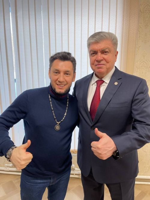 Фирдүс Тямаев Чаллы мэрыннан үрнәк ала