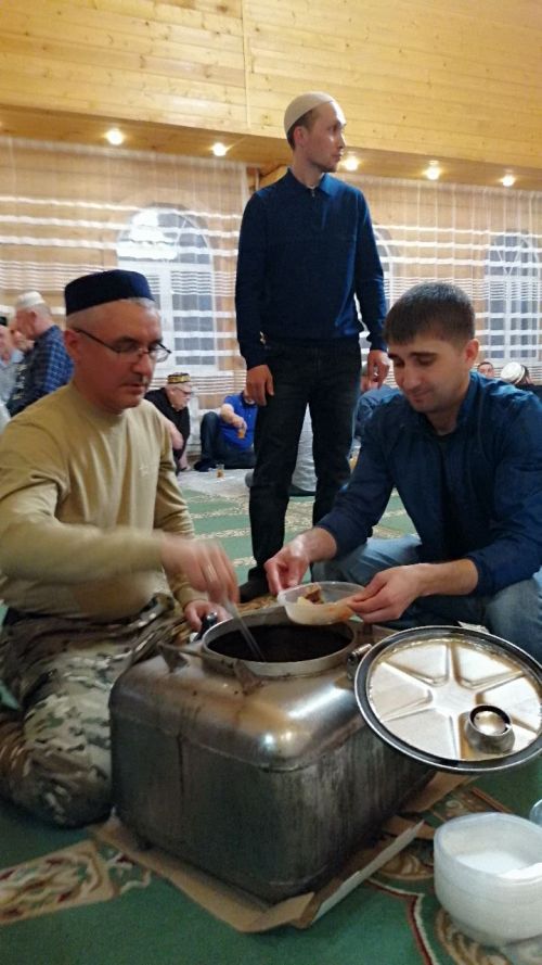 Чаллының “Ихлас” мәчете ифтар мәҗлесләре оештырырга теләүчеләрдән гаризалар кабул итә