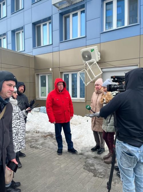 Чаллы мэры шартлау булган 38/15 йортын килеп карады
