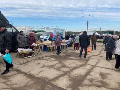 Ярминкәдә үз товарларын тәкъдим итүчеләр: «Бөтен продукциябезне сатып кайтып китәбез» - ФОТОЛАР