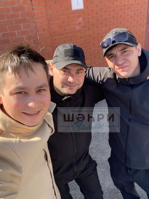 «Киек каз юллары» җырын башкаручы Артур Хәсәнов - Чаллыда