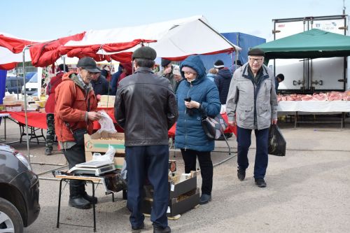 Ярминкәдә үз товарларын тәкъдим итүчеләр: «Бөтен продукциябезне сатып кайтып китәбез» - ФОТОЛАР