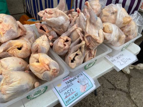 Ярминкәдә үз товарларын тәкъдим итүчеләр: «Бөтен продукциябезне сатып кайтып китәбез» - ФОТОЛАР
