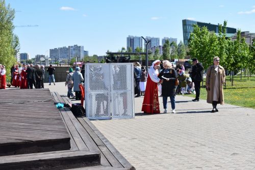 Чаллы халкын солдат боткасы белән сыйладылар - ФОТОРЕПОРТАЖ