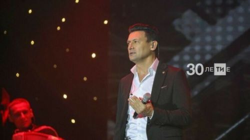 Әнвәр Нургалиев Диана Сәфәрованың малайларына кыйммәтле бүләк бирде