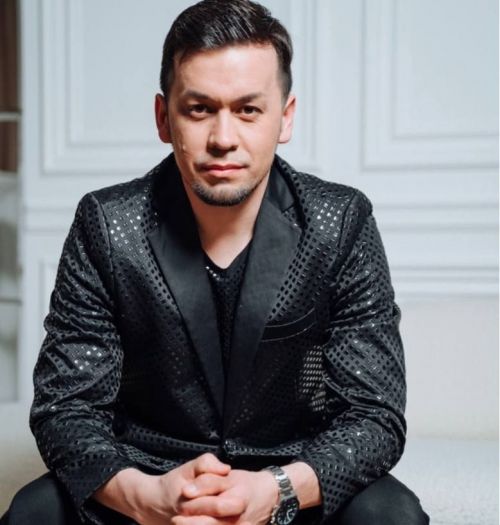 Җырчы Рафис Кәлимуллин: «Савыт-саба юучы булып та эшләдем...»