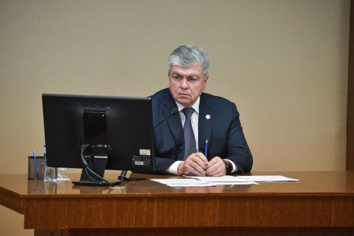 Чаллы мэры кайсы җитәкчеләр эшеннән канәгать түгел?
