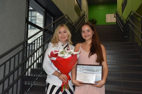 БДИны 100баллга тапшырган укучыларга - акчалата бүләк     ФОТО