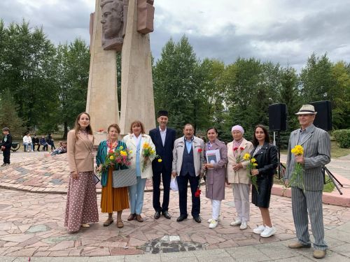 Берьюлы 11 шагыйрьне җәзалап үтергәннәр...