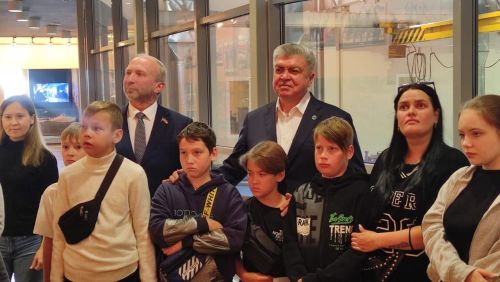 Чаллыда махсус хәрби операциядә һәлак булган хәрбиләрнең балаларына сертификатлар тапшырдылар