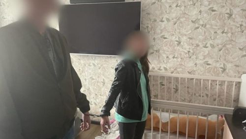 4 айлык баласының баш сөяген сындырган ана эшен судка җибәрделәр