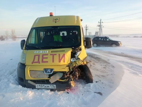 Тукай районында мәктәп автобусы юл һәлакәтенә очрады