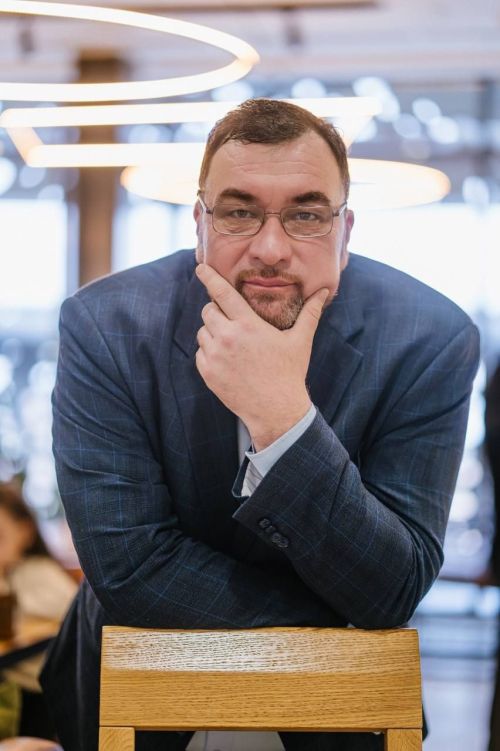 Равил Сабыр: «Әле очрашырбыз, җир түгәрәк»