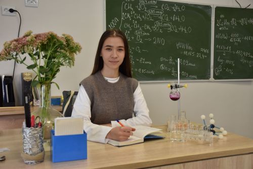 Камилә Хәкимуллина: «Укучыларым мине бертуган апалары кебек кабул итә»