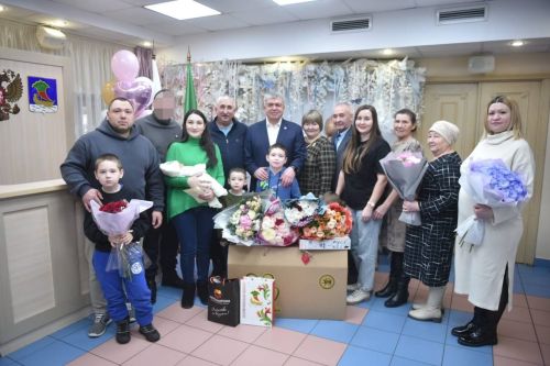 Чаллыда махсус хәрби операциядәге ир-атның сабыен каршы алдылар